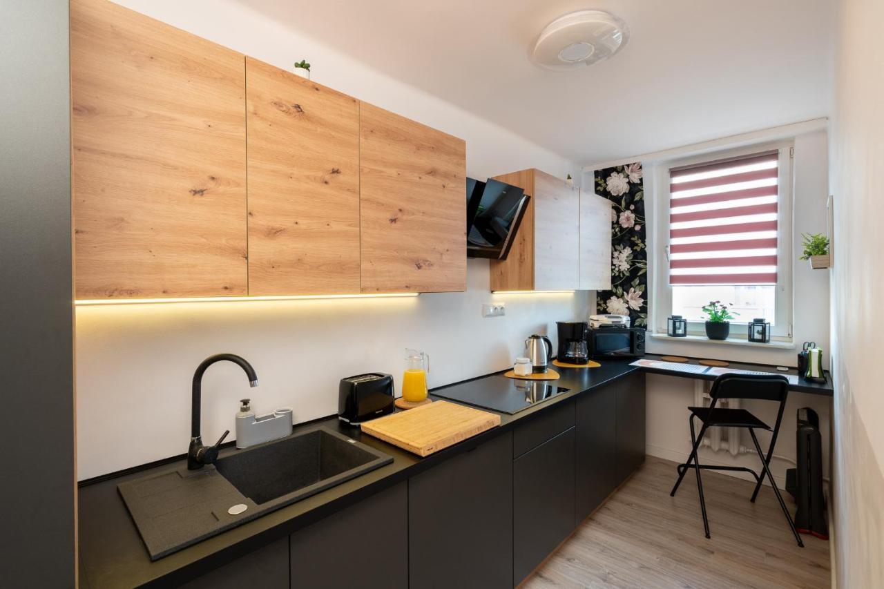Staymoovers - Ladne Mieszkanie W Poblizu Energylandii - Parking Zator Exterior photo